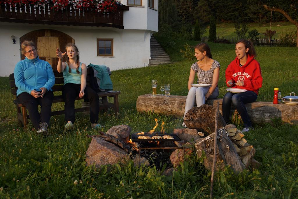 Gastreinhof Мелтина Екстериор снимка